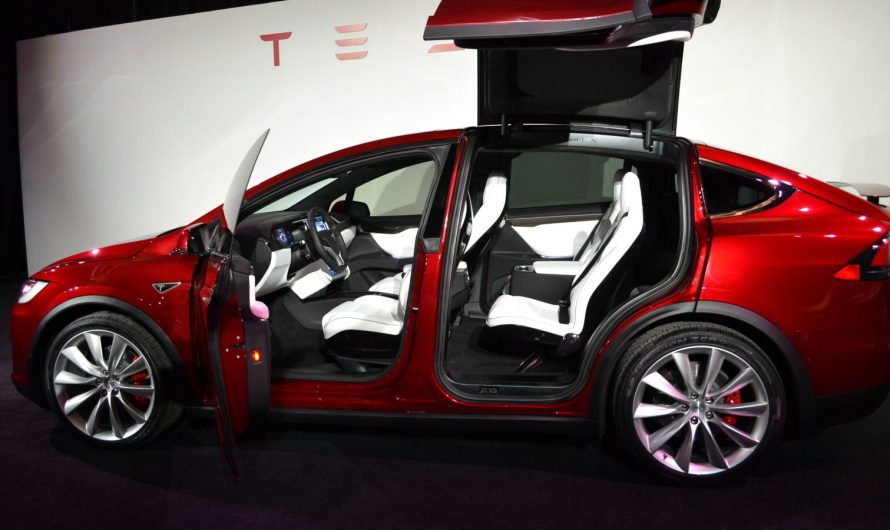 Электрический кроссовер Tesla Model Y – спасет ли он компанию от разорения?