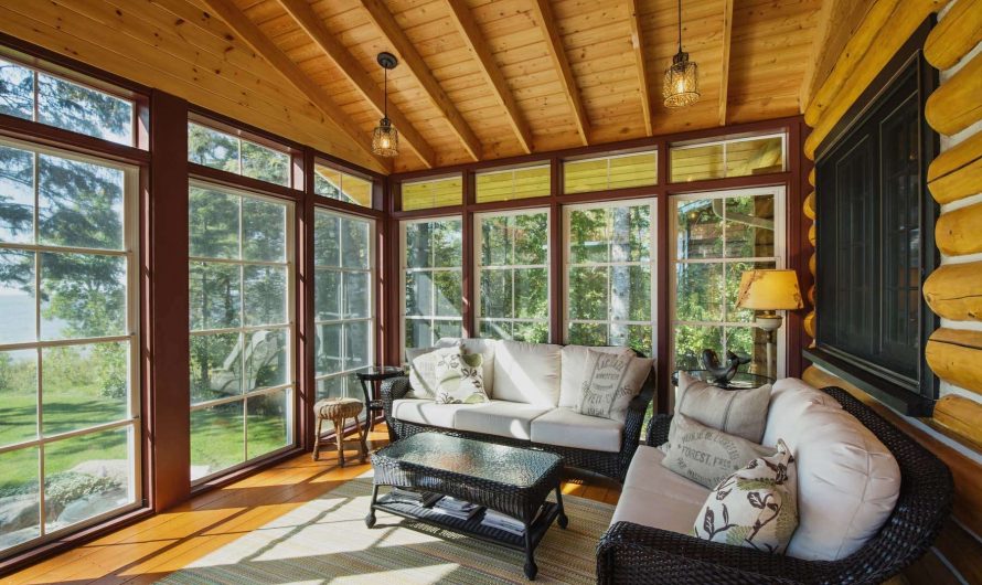 Деревянные окна в загородном доме: красота, тепло и экология